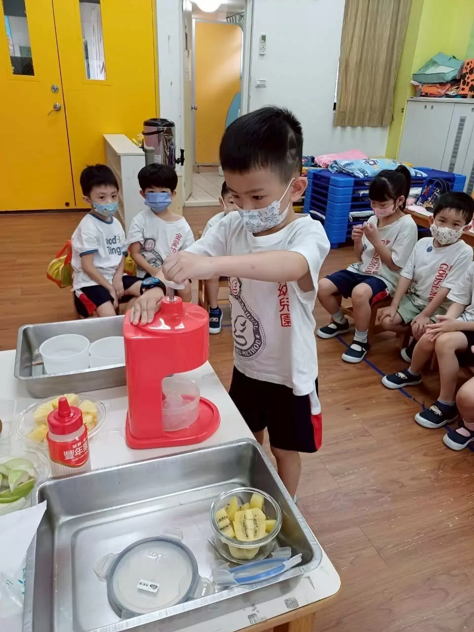 🍧美食DIY‧水果串串刨冰體驗🍧 🍧美食DIY‧水果串串刨冰體驗🍧