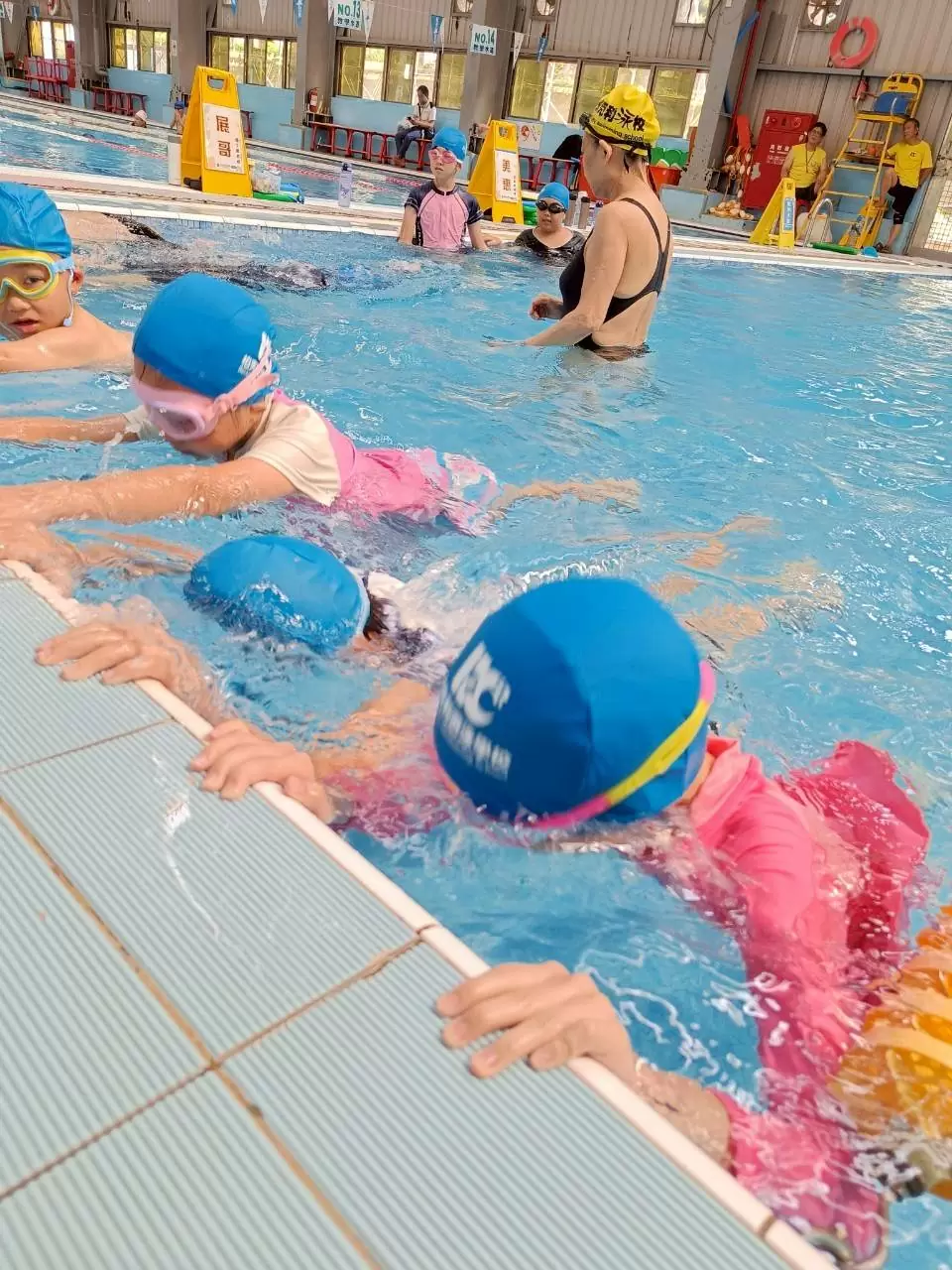 🏊暑期夏令營‧夏日游泳課🏊 🏊暑期夏令營‧夏日游泳課🏊