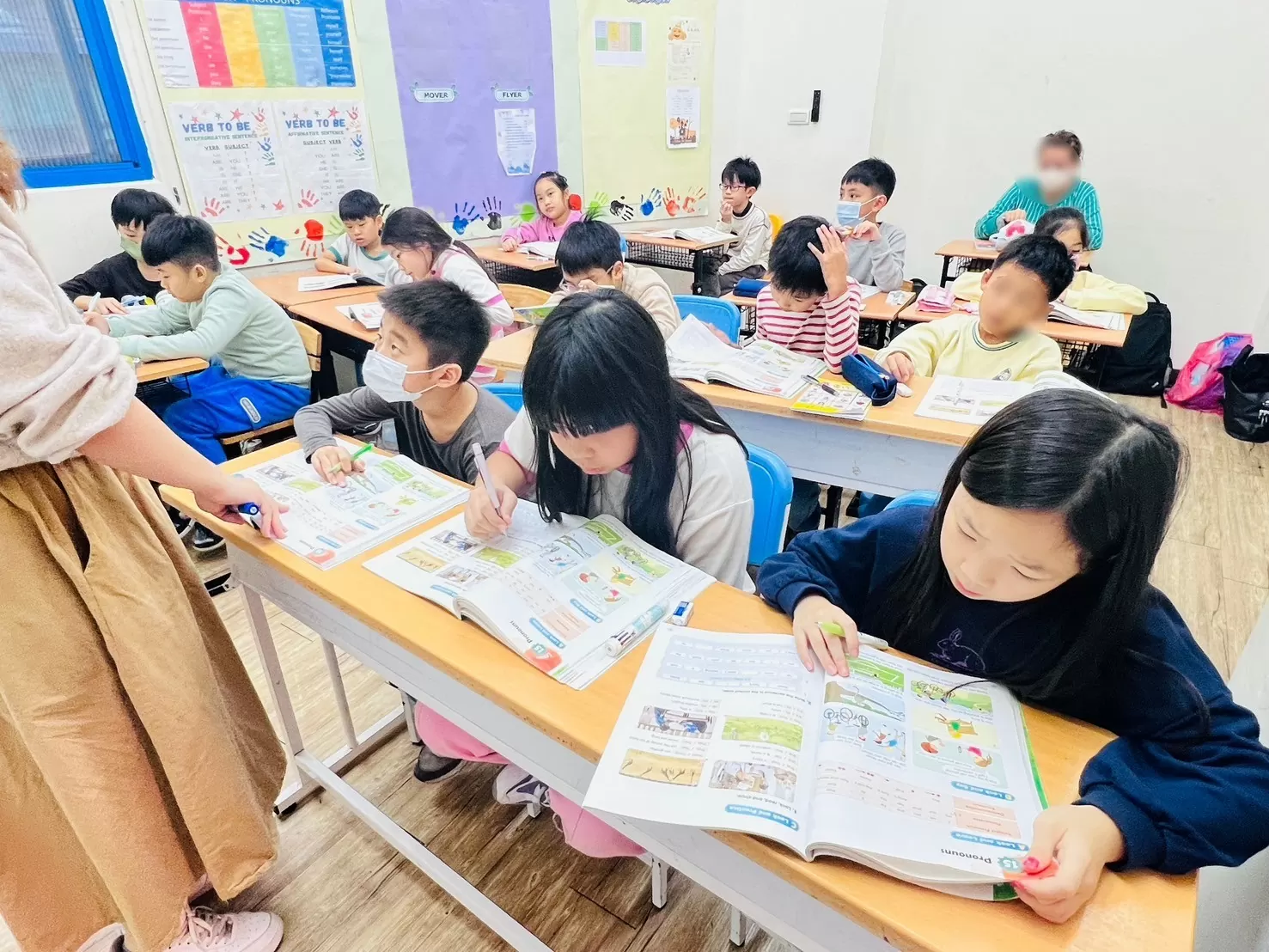 👨🏫鞏固基礎,輕鬆掌握英文的未來!👨🏫 👨🏫鞏固基礎,輕鬆掌握英文的未來!👨🏫