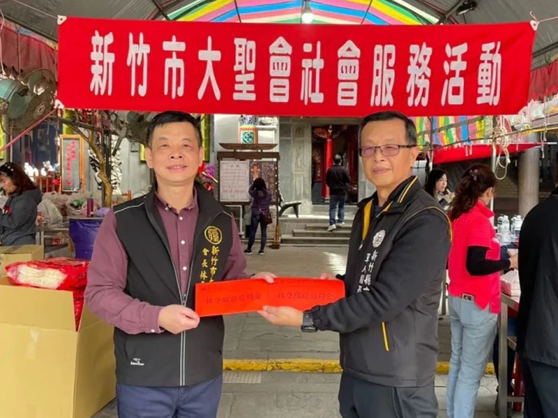 金愛爾文教林執行長和吳執行長寒冬送暖,傳播愛心種子,溫暖更多清寒家 金愛爾文教林執行長和吳執行長寒冬送暖,傳播愛心種子,溫暖更多清寒家